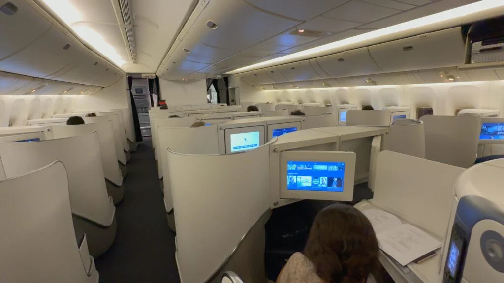 Business Class Flights from Paris to Lima: Prices and Premium Travel Options