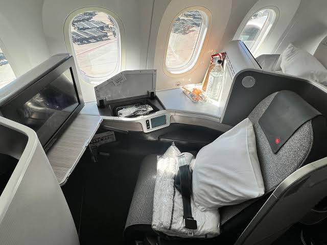 Business Class Flights from Toronto to Lima: Best Airlines and Prices