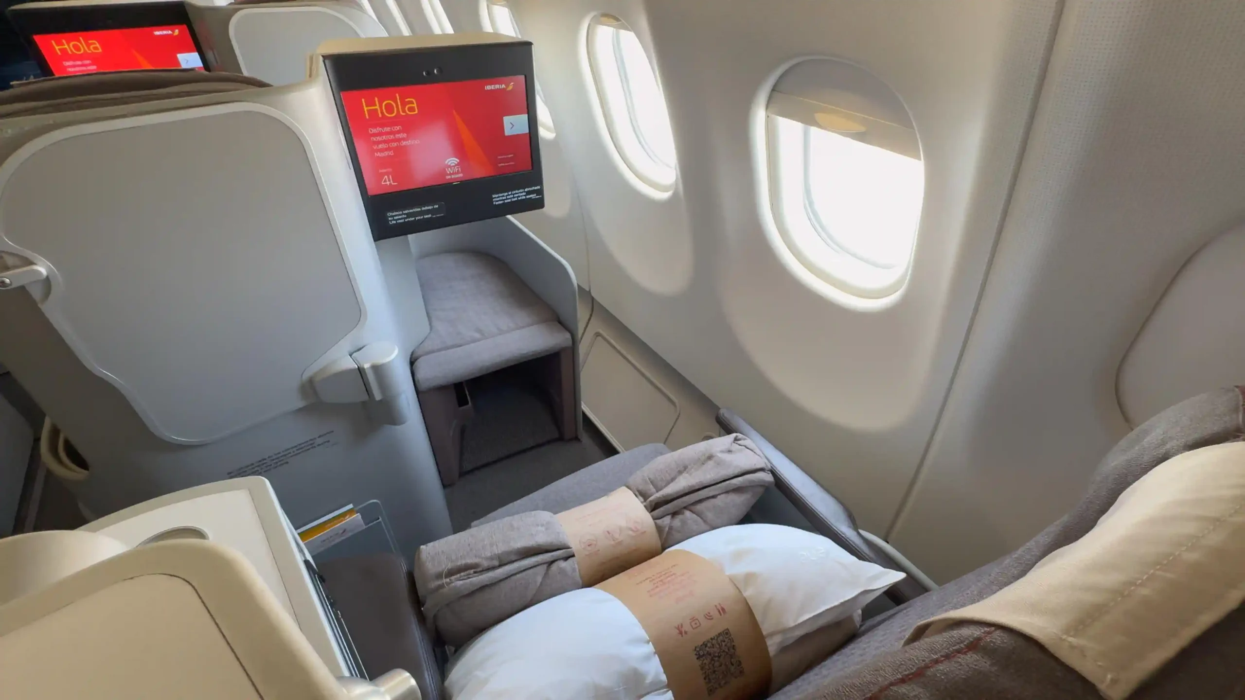 Business Class Flights from Madrid to Lima: Best Airlines and Deals
